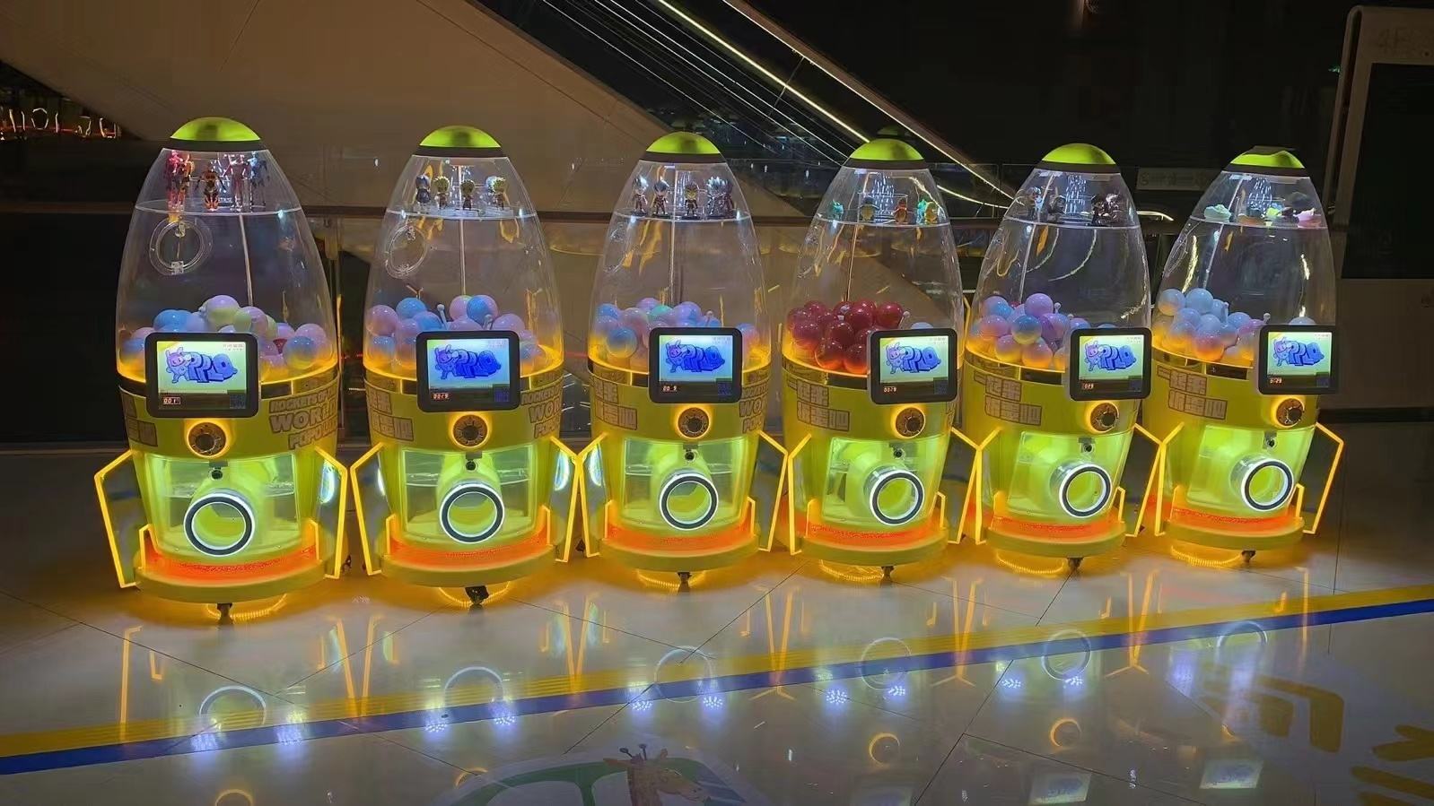 Automat na zabawki w kapsułach – Arcade Prize Vending Machine recenzja i cena